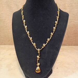 Avon Briolette Vine Necklace